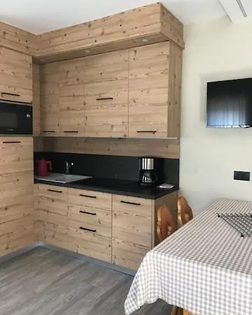 Tea Bastian Appartement