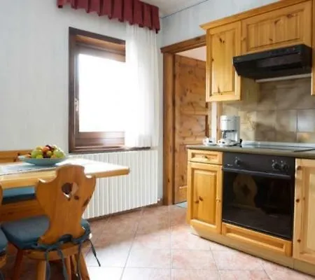 Tea Bastian * ليفينو